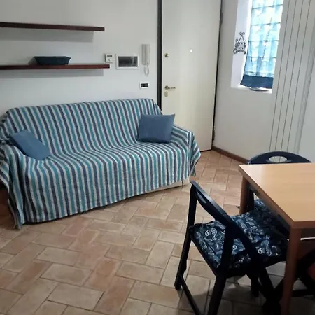 Nina House Apartment *
