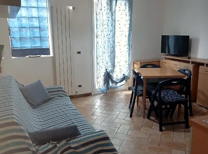 Nina House * Imperia